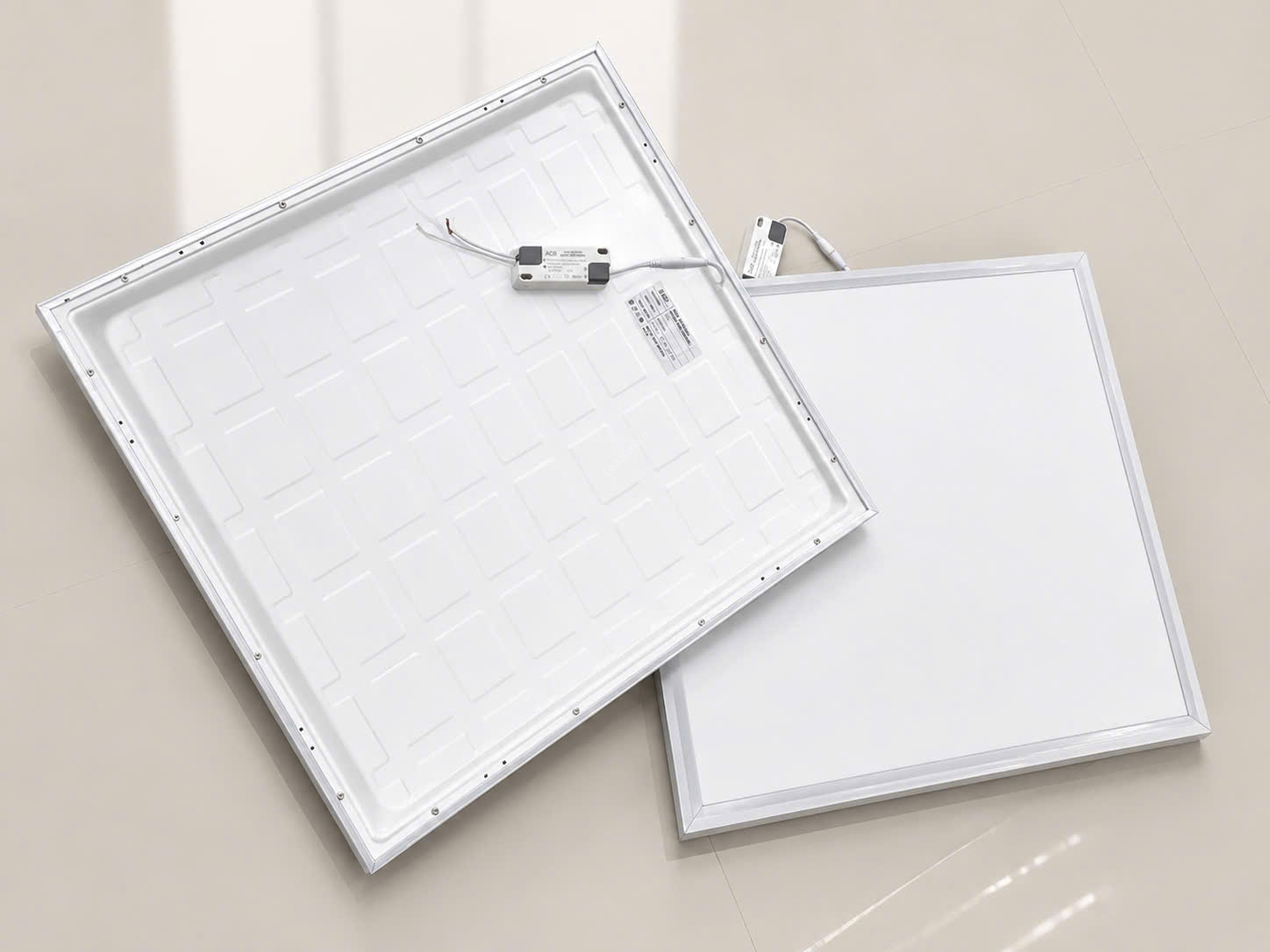 pannel_tha_tran_600x600_48w_ac220v_4