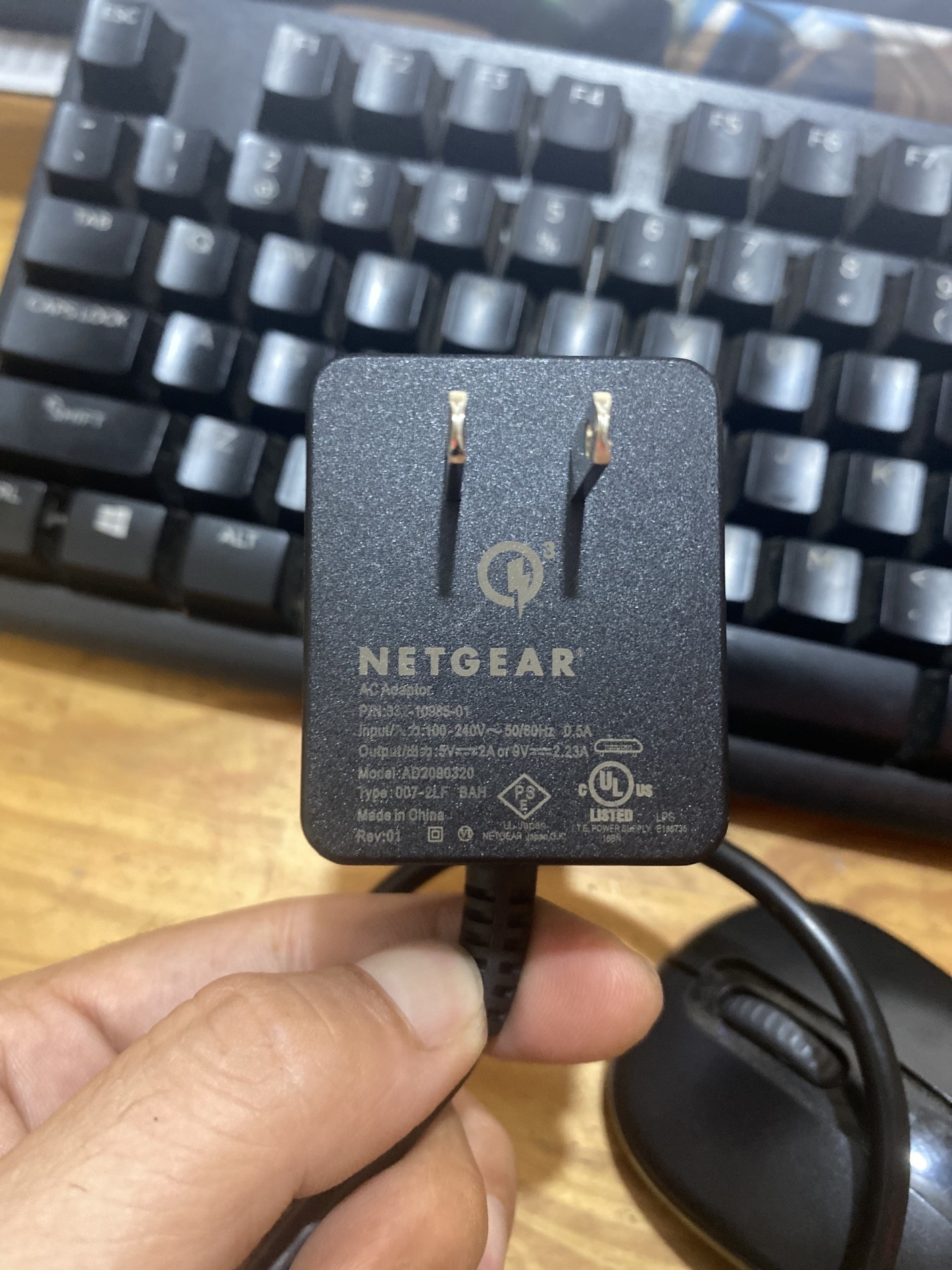 adapter_12v_2a_arlo_2