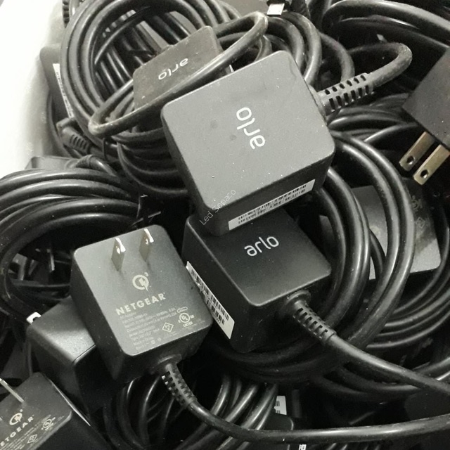 adapter_12v_2a_arlo__2